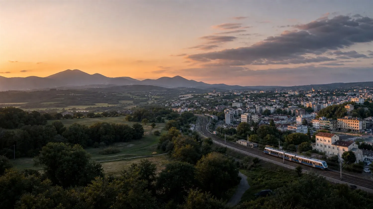 Une ville française entre reliefs, quartiers et espaces naturels